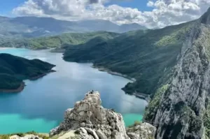 Bovilla Lake and Kruje in one day
